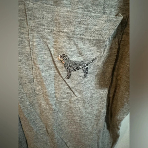Victoria’s Secret PINK Gray Oversized Tee w/ Sequin Dog - Picture 4 of 6